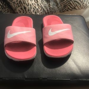 Nike slides